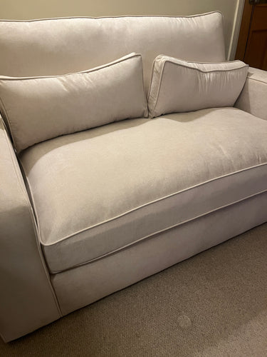 Bloomsbury Love Seat Sofa - Summer Beach - Outlet